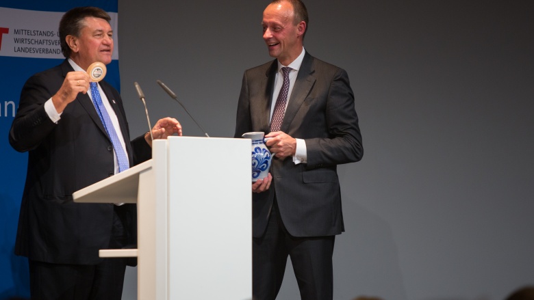 Merz mit Bembel